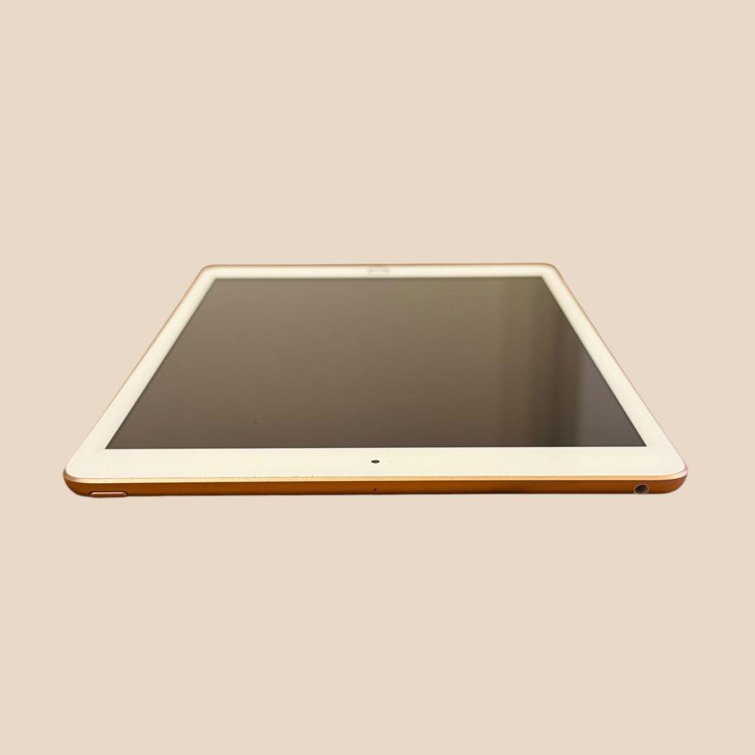 Apple　iPad　第8世代　32GB　付属品一式　ゴールド