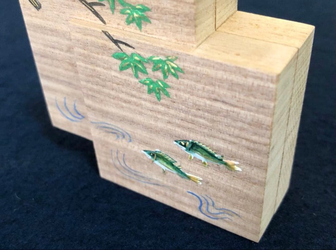 【美品】（祖）若鮎之図 桐色紙重 香合 宗廣 共箱 茶道具 (121A①)