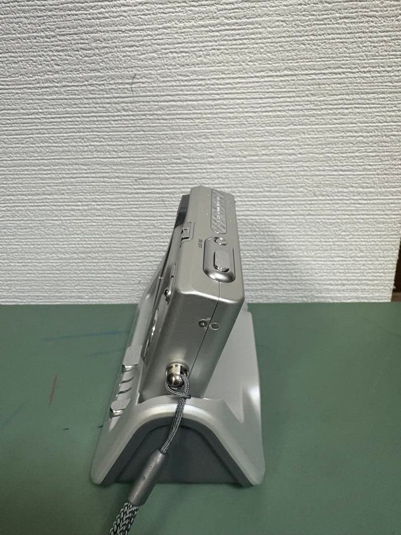 CASIO EXILIM シルバー デジタルカメラ