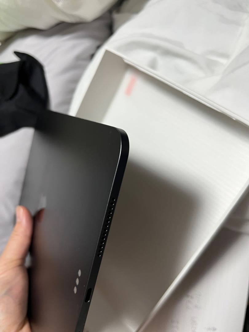 美品　iPad Pro M4 11インチ　512GB 純正カバー付き