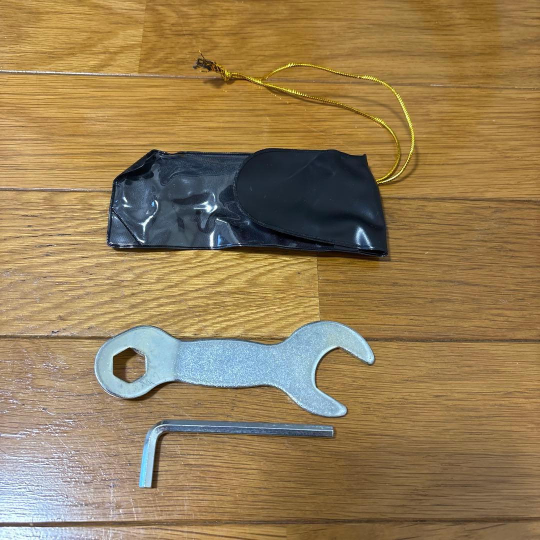 日進 青色 アルミ自走用車椅子 ノーパンクタイヤ 折りたたみ