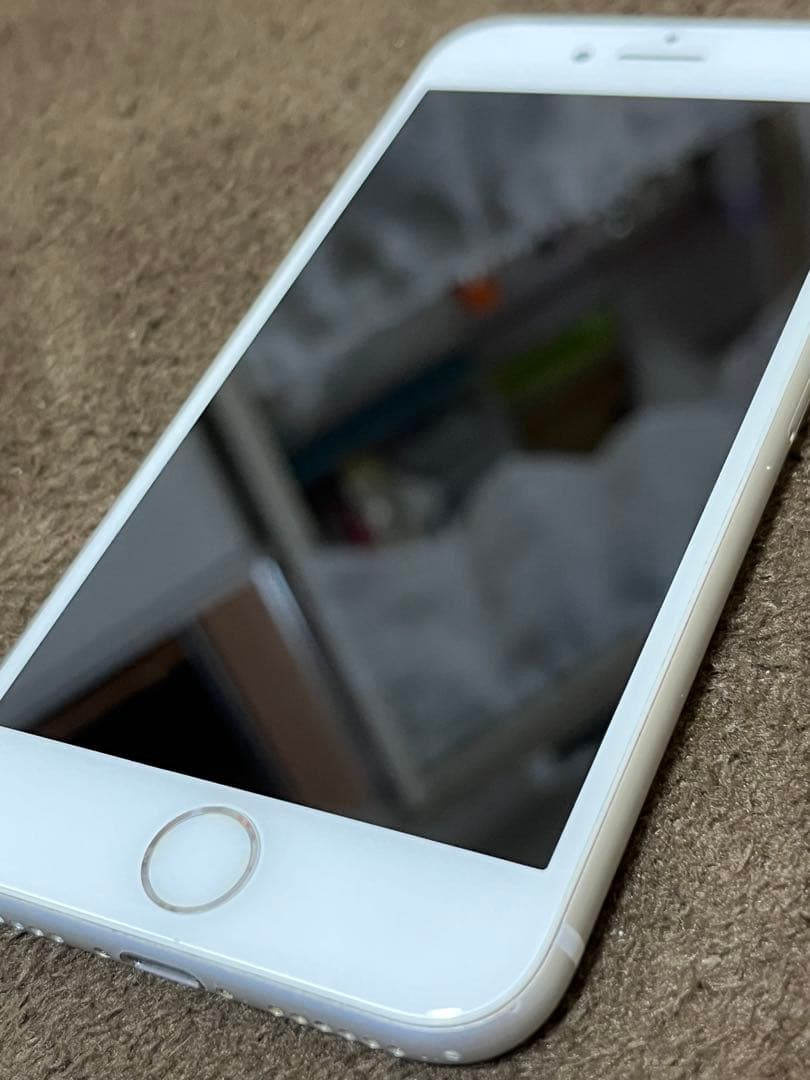 ◯超美品！◯SIMフリー◯Apple iPhone8◯シルバー◯64GB◯