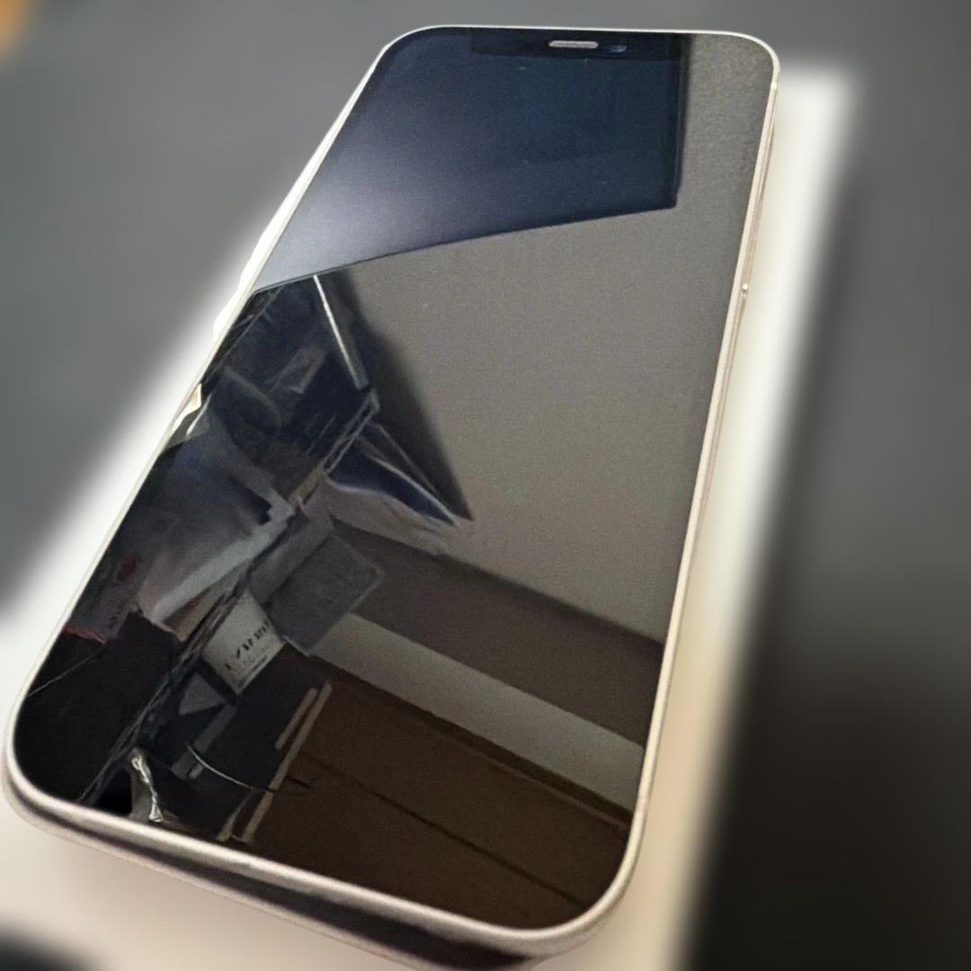 美品　ガラスフィルム　SIMフリー　iphone12 128gb ホワイト