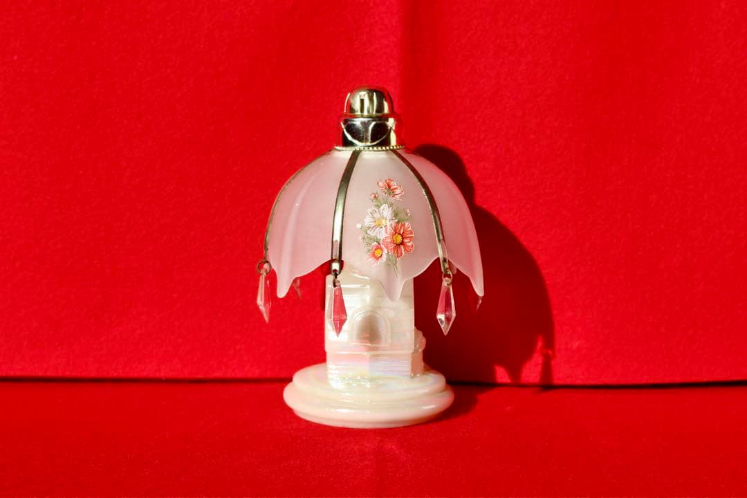 ガラスコレクション【昭和レトロ　シャンデリア型　芳香剤入れ　香水瓶】