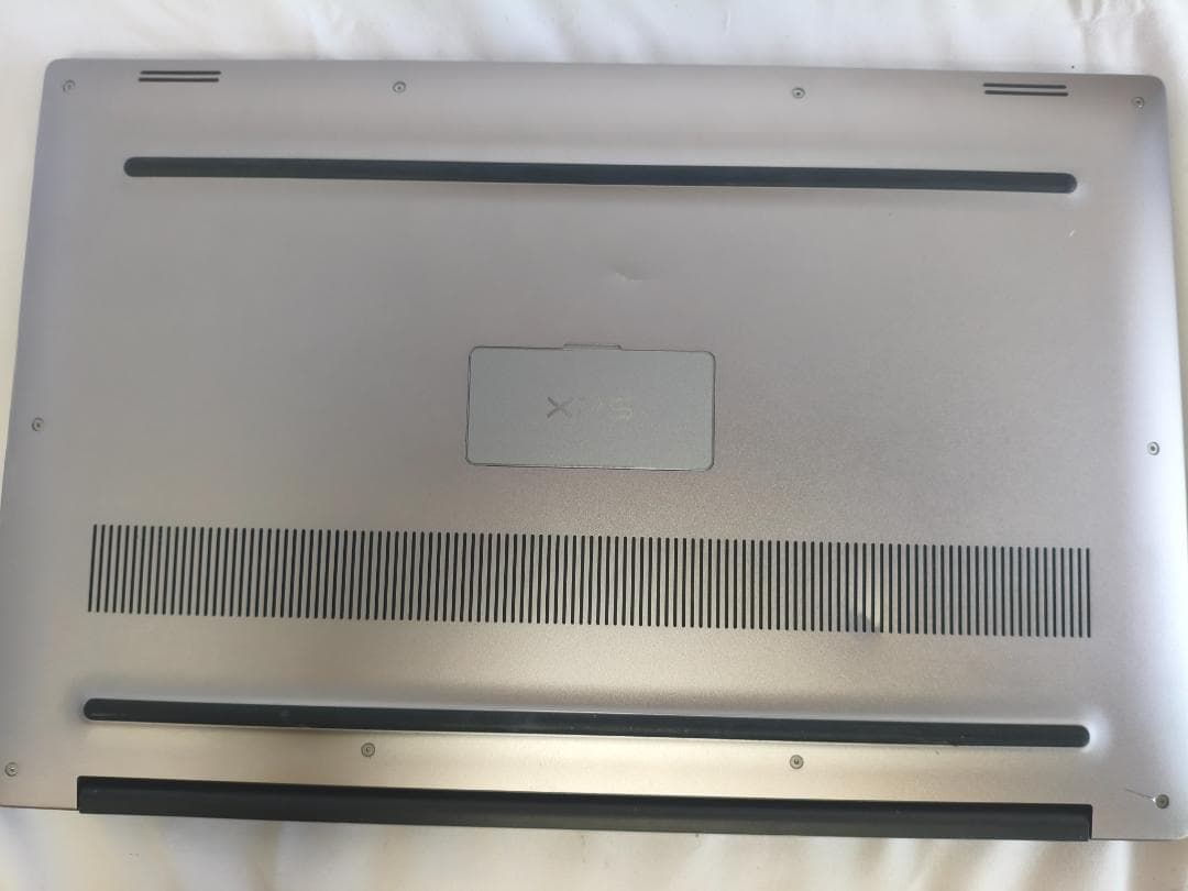 Dell XPS 15 9560 4Kタッチ 16GB 512GB GTX