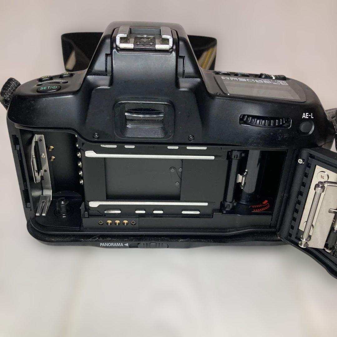 Nikon F70フィルムカメラ 一眼レフカメラ ニコン