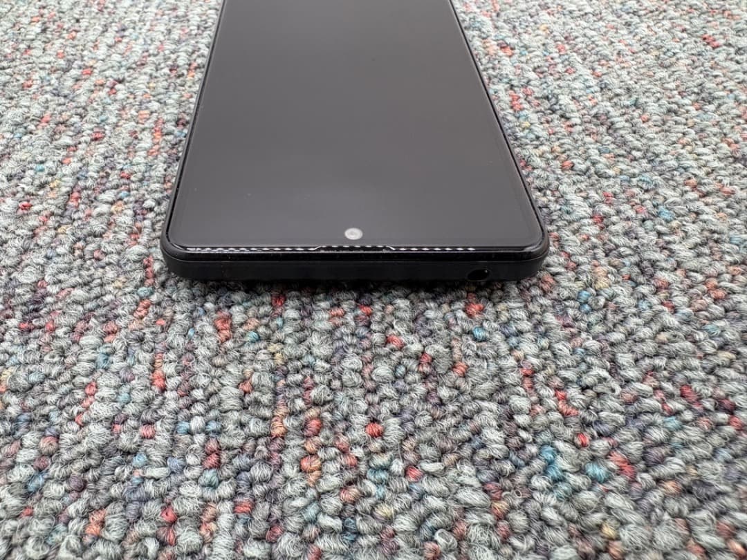 SHARP　AQUOS sense5G　SHG03　スマホ　simフリー　973