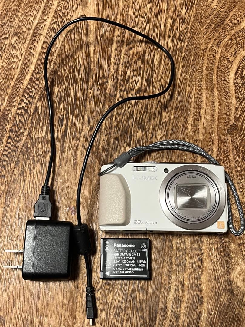 美品　Panasonic LUMIX DMC-TZ40 ホワイト