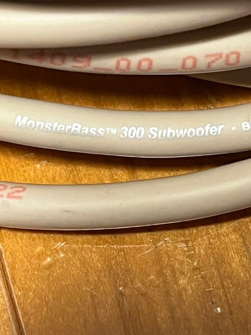 MonsterBass™ 300 Subwoofer RCAケーブル