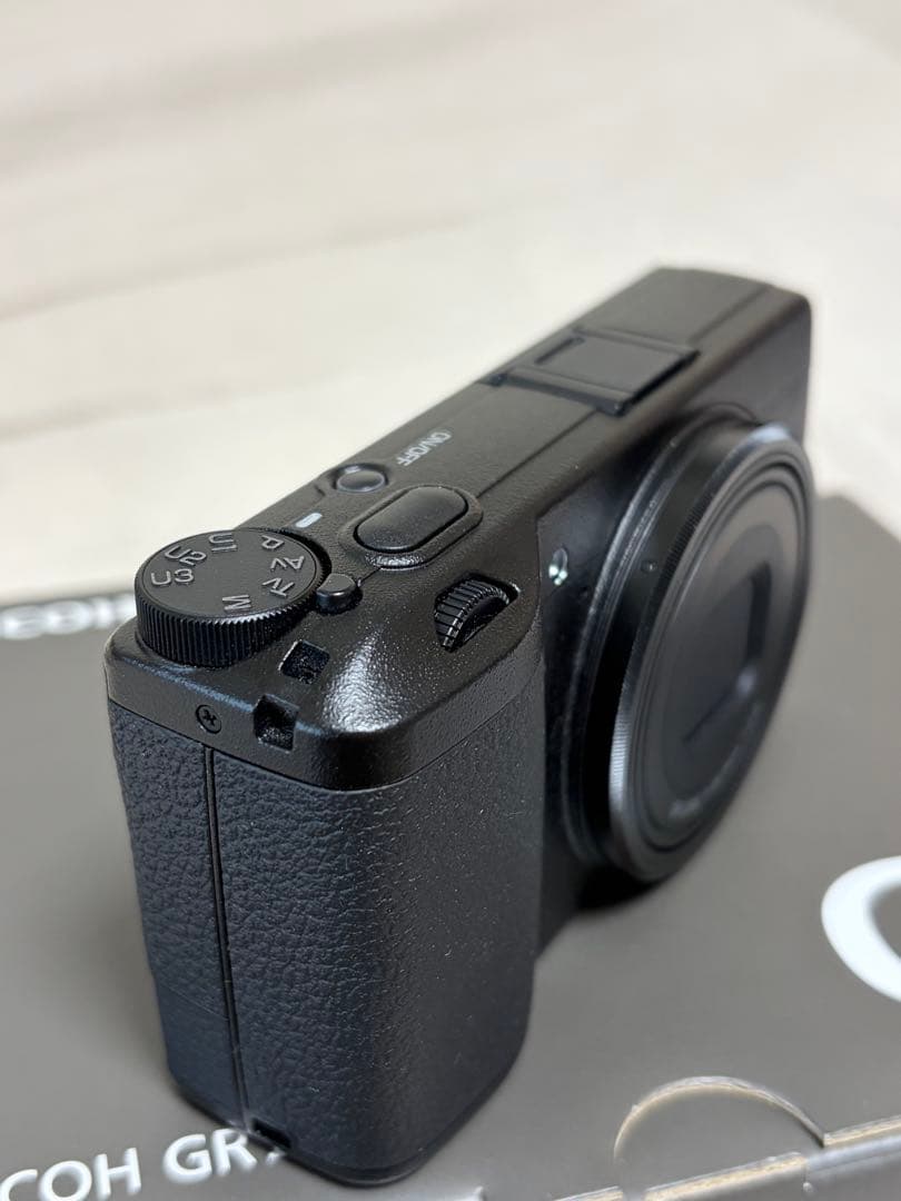 RICOH GRⅢ