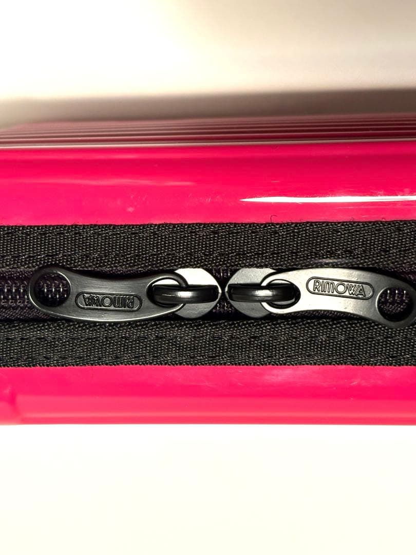 タイ航空 ファーストクラス アメニティポーチ RIMOWA