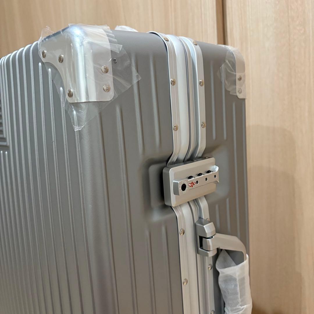 ✨良品✨スーツケース キャリーケース 【M】シルバー 大容量 軽量 機内 旅行