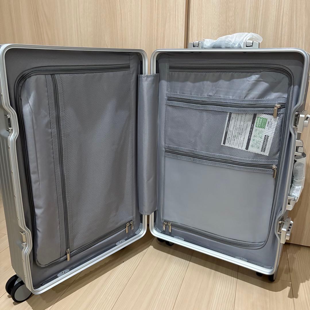 ✨良品✨スーツケース キャリーケース 【M】シルバー 大容量 軽量 機内 旅行