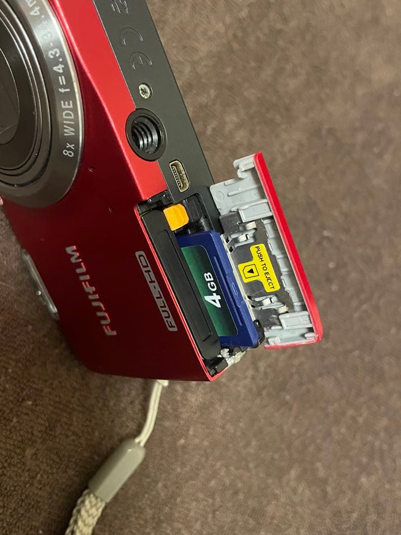Fujifilm コンパクトデジタルカメラ レッド　FINEPIX JZ700
