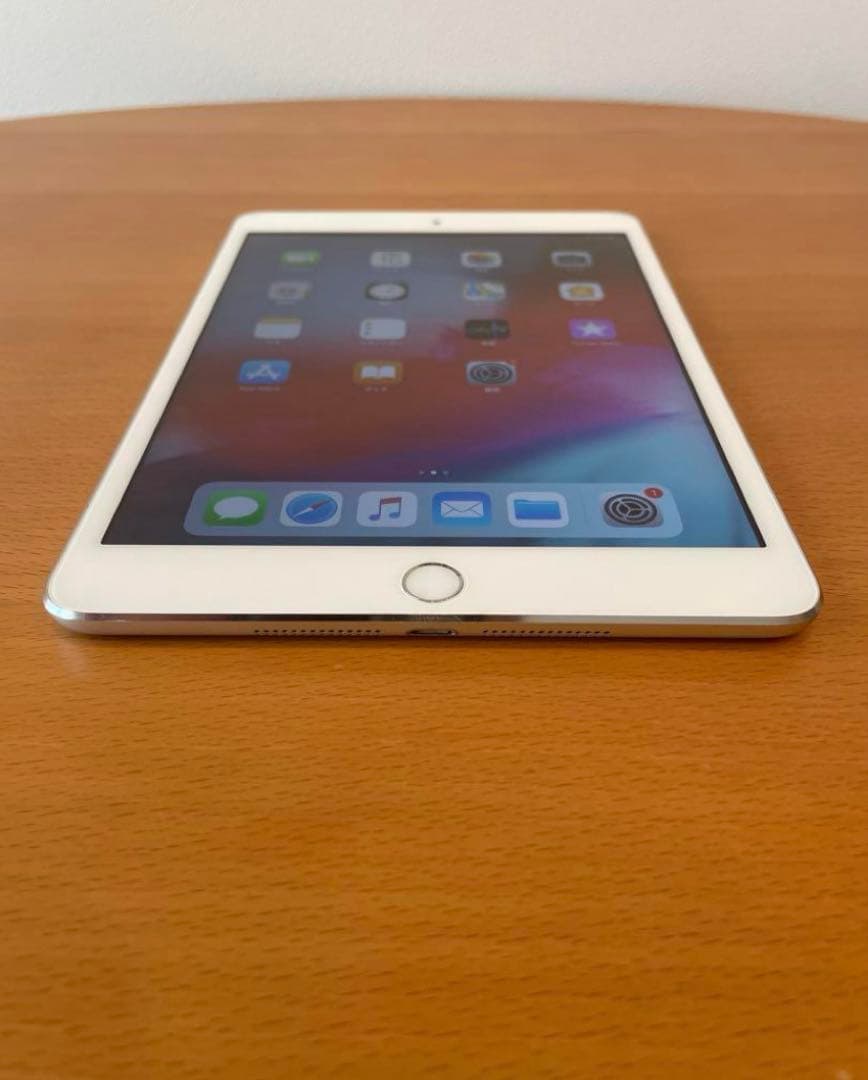 【美品】iPad mini3 Wi-Fi+Cellularモデル16GB
