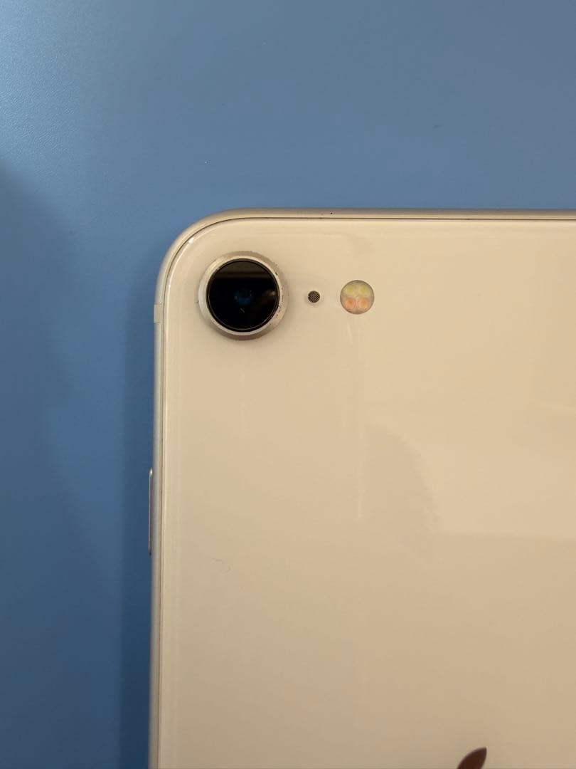 iPhone SE（第3世代）128GB スターライト