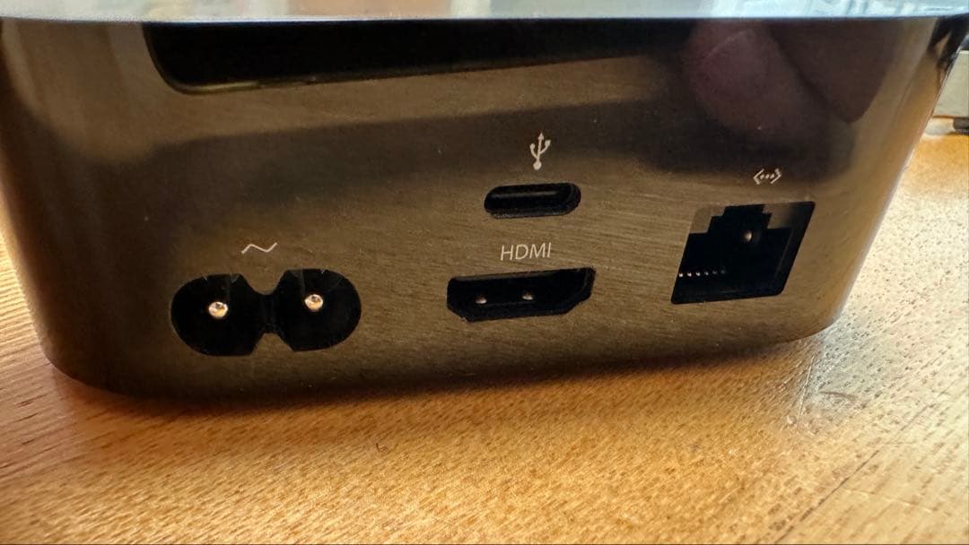 AppleTV （第4世代）32GB動作確認済、テレビに繋ぐHDMIケーブル付き
