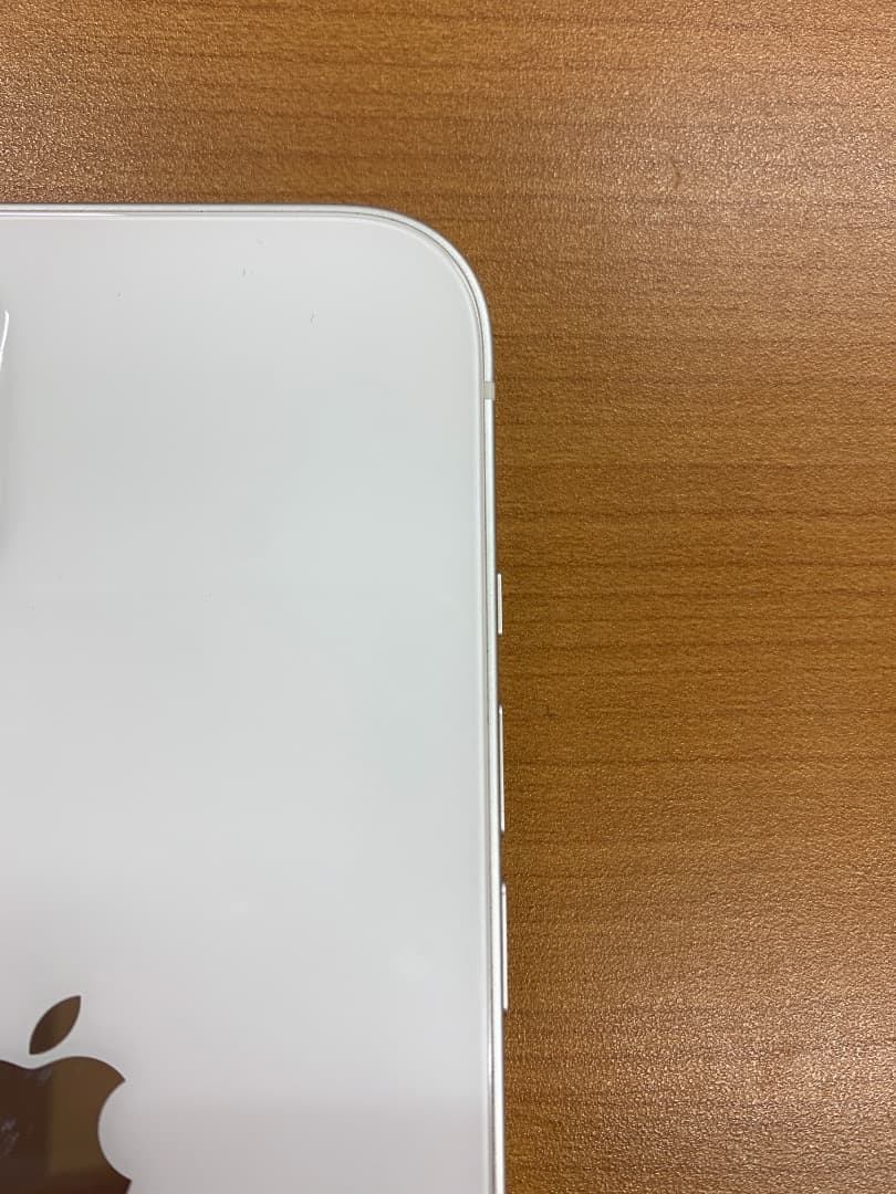 B*︎様 動作確認済 iPhone 13 128GB ID E0554