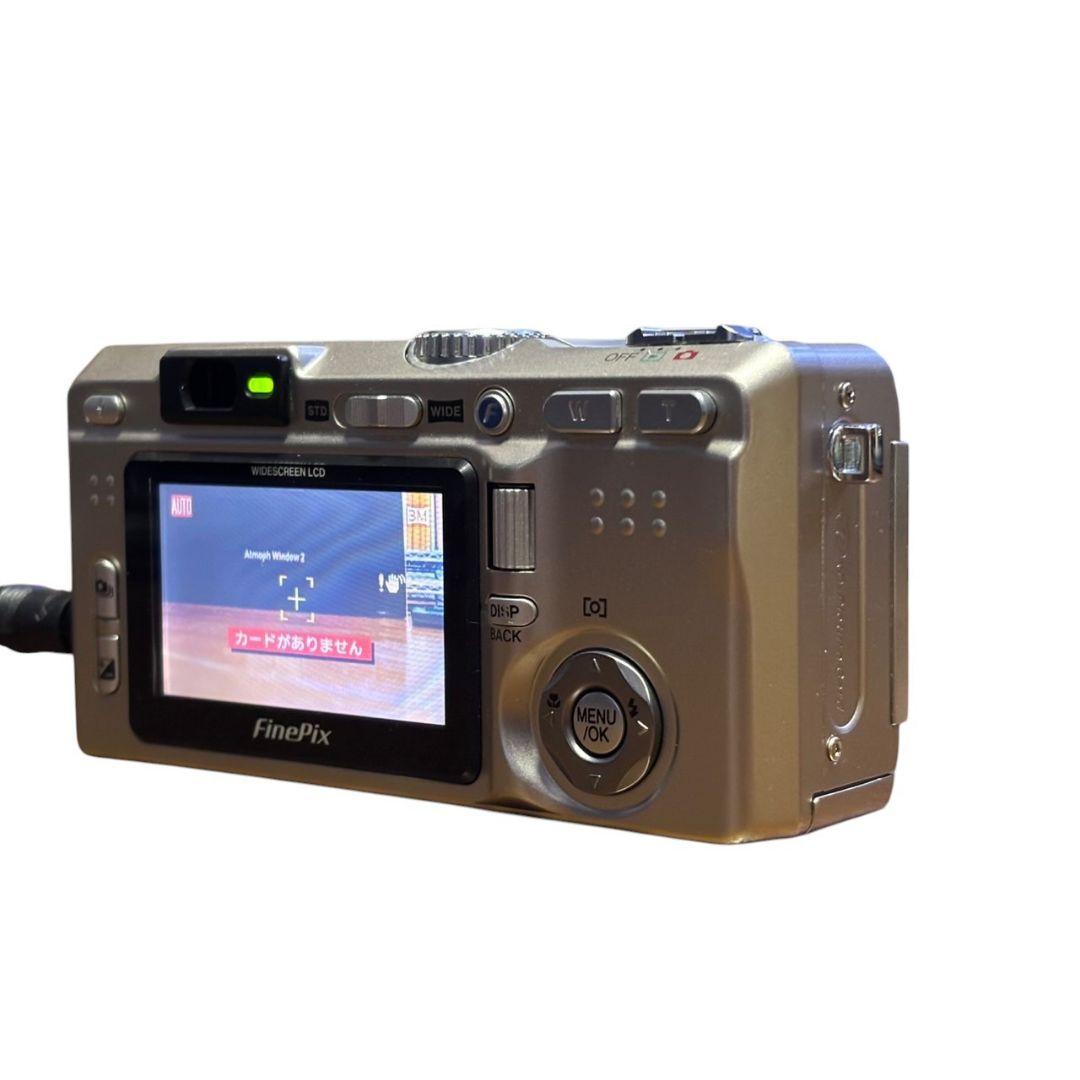【動作品】FUJIFILM finepix F710 コンパクト デジタルカメラ