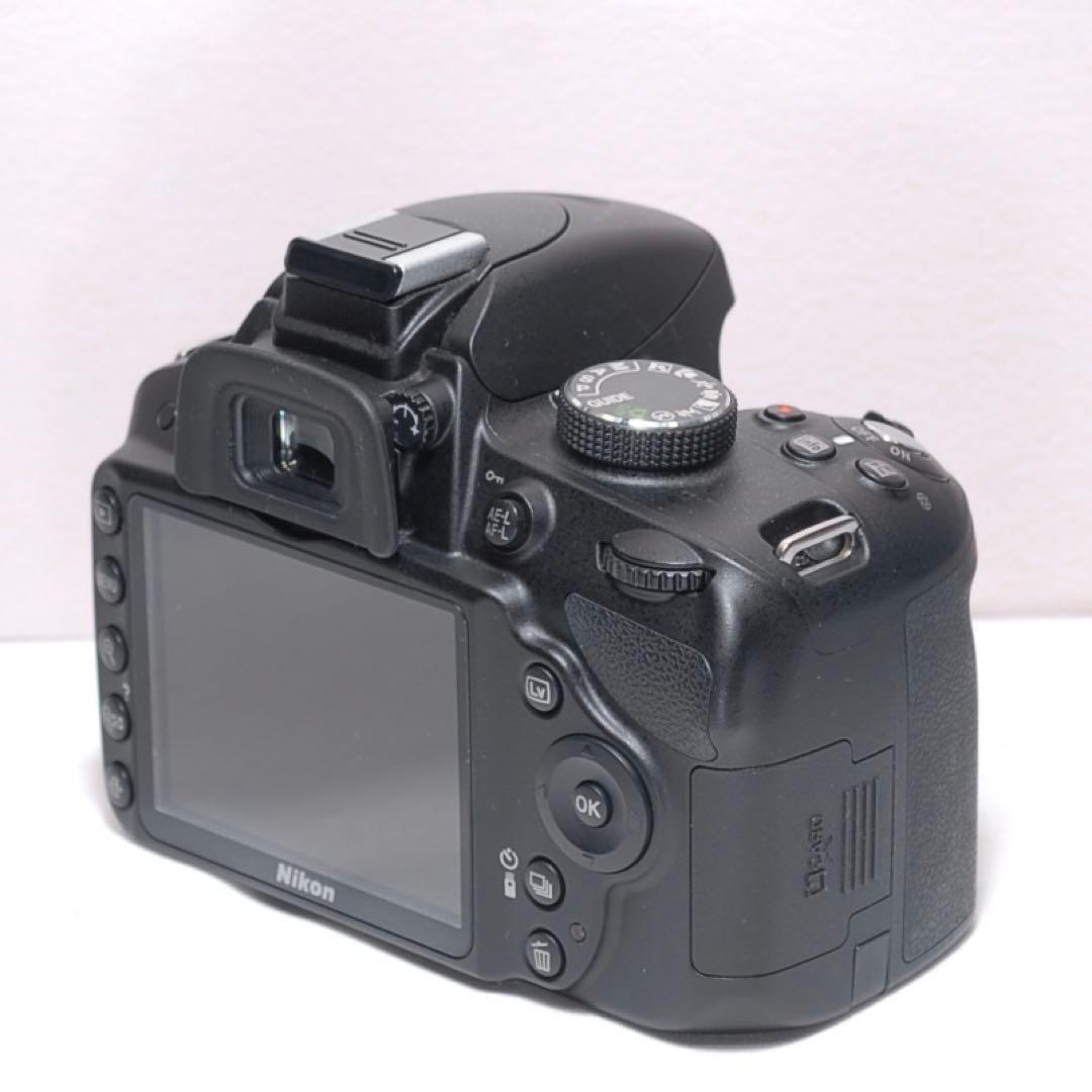 美品✨簡単操作✨Nikon D3200✨シングルレンズ✨初心者向け✨少シャッター