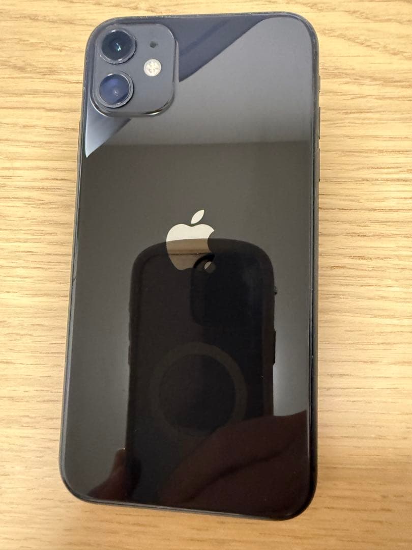 Apple iPhone 11 128GB ブラック 本体 EarPods 箱付
