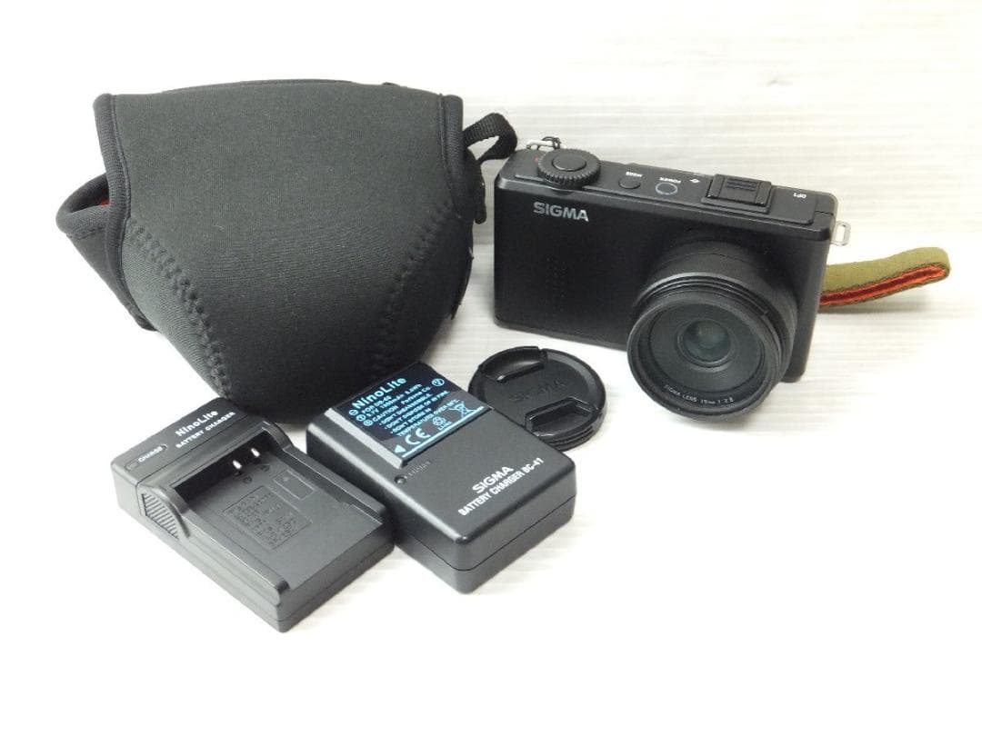 SIGMA DP1 Merrill 今でもちゃんと良品・オマケ付き