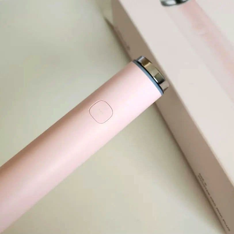 ボディ・フェイスケア medicube booster pro mini plus