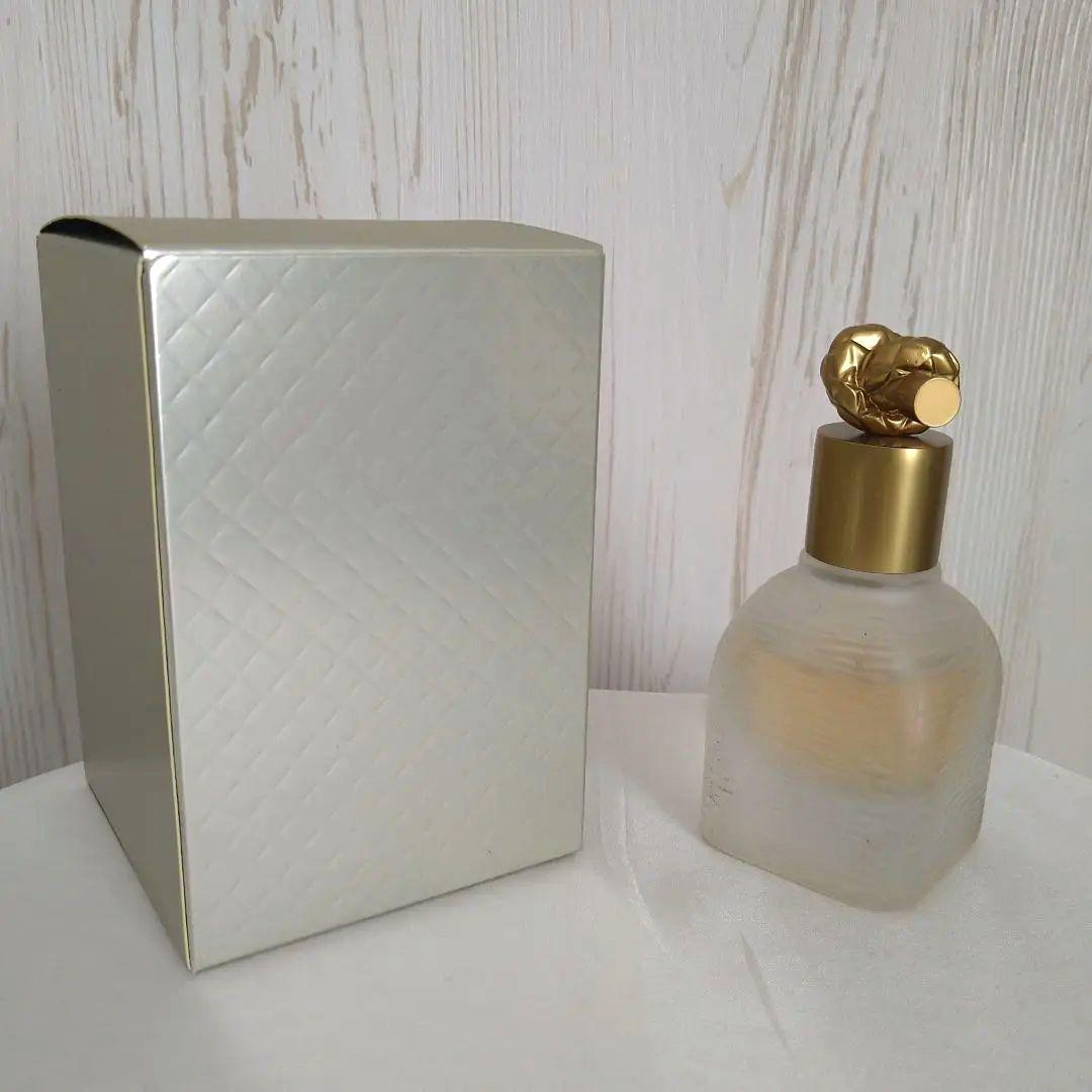 BOTTEGA VENETA 香水 ノット オー フローラル オードパルファム
