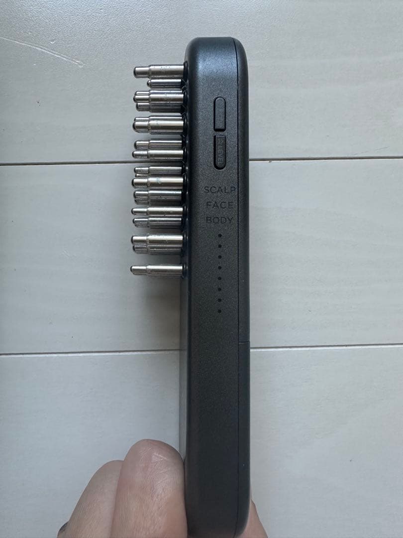 SALONIA EMS LIFT BRUSH ブラック