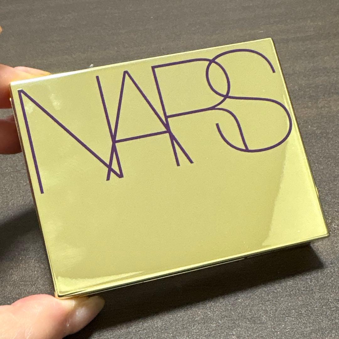 【限定】NARS ゴールドダスト ライトリフレクティング セッティングパウダー