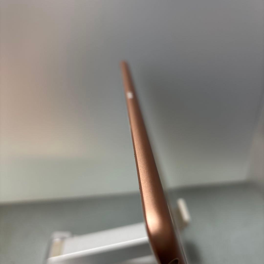 iPad 第8世代 128G Wi-Fi 94％ 新同品gold