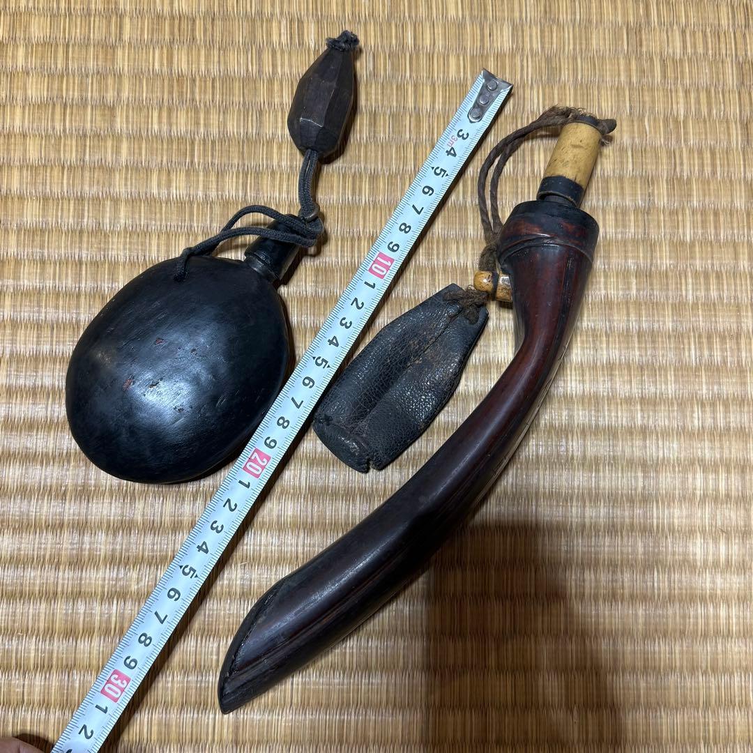 古民具　火縄銃　竹/木製　火薬入れ　印籠　根付　2点