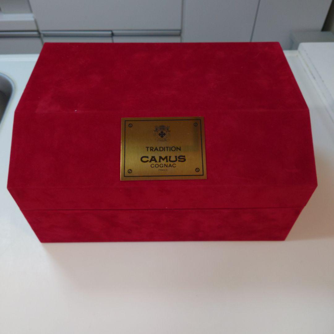 【希少、新品、未開封品】入手困難　カミュ　トラディション　ブランデー、専用箱付き