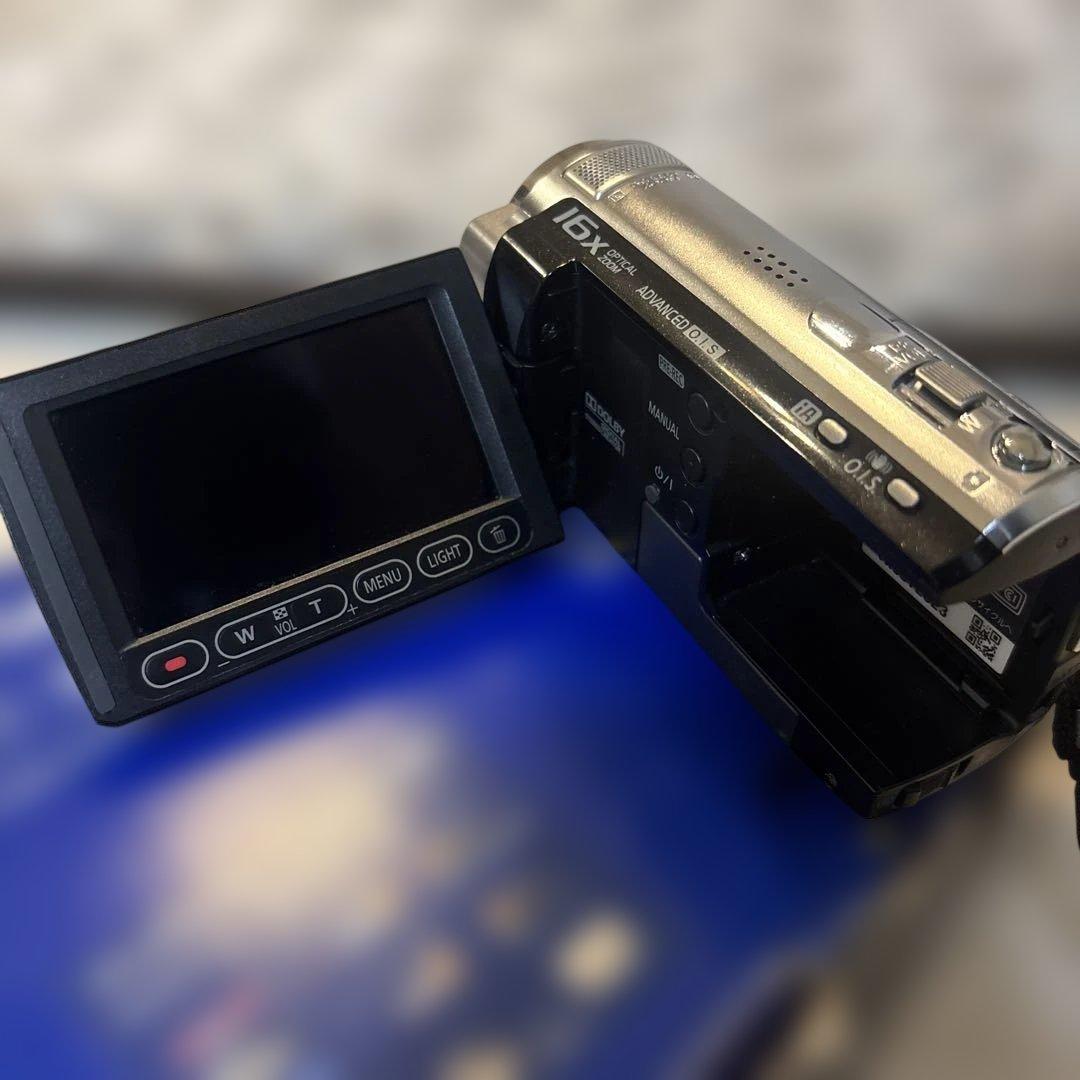 Panasonic ビデオカメラ　HDC-TM30