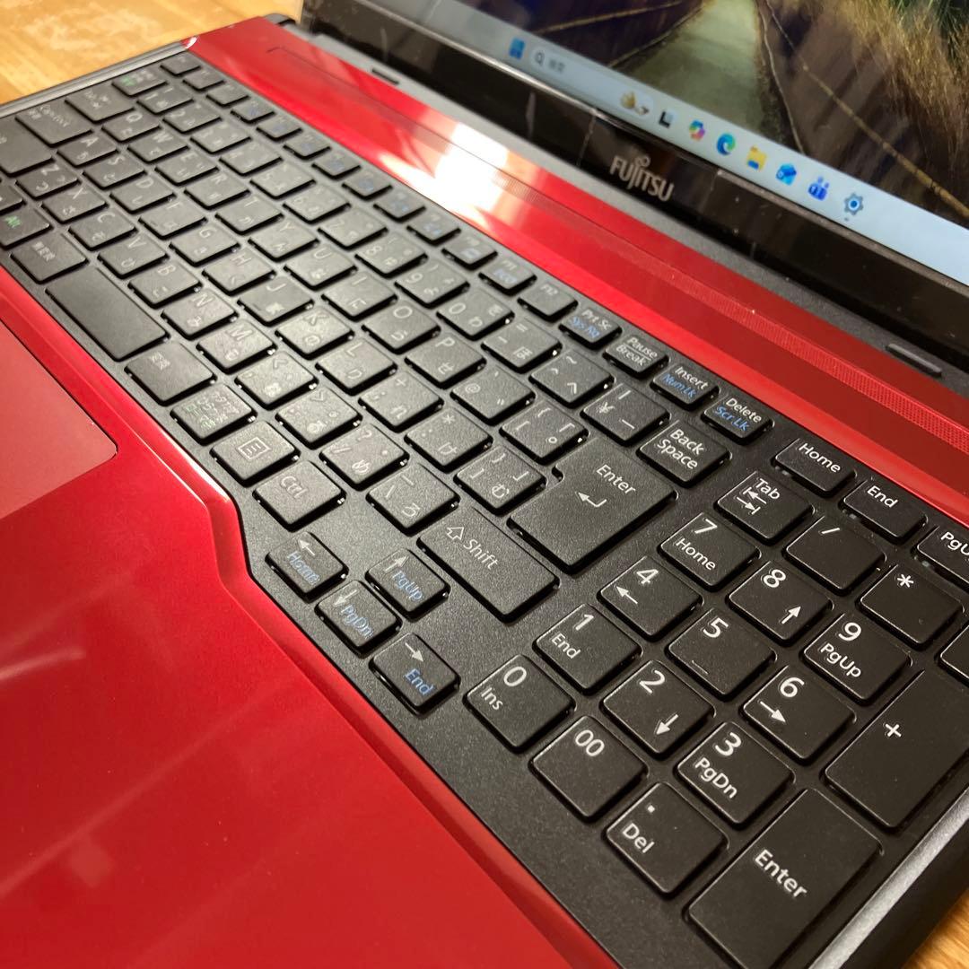 LIFEBOOK AH531/M 赤　corei7