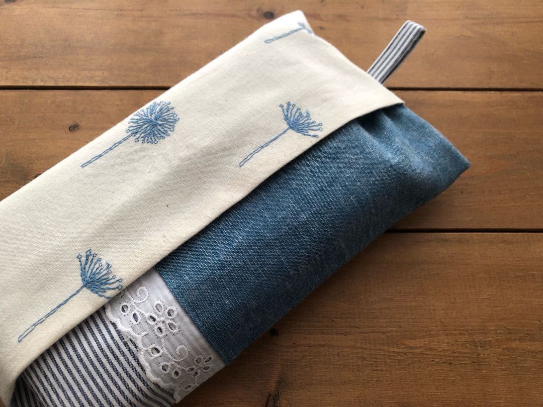 129.ティッシュカバー　綿毛刺繍