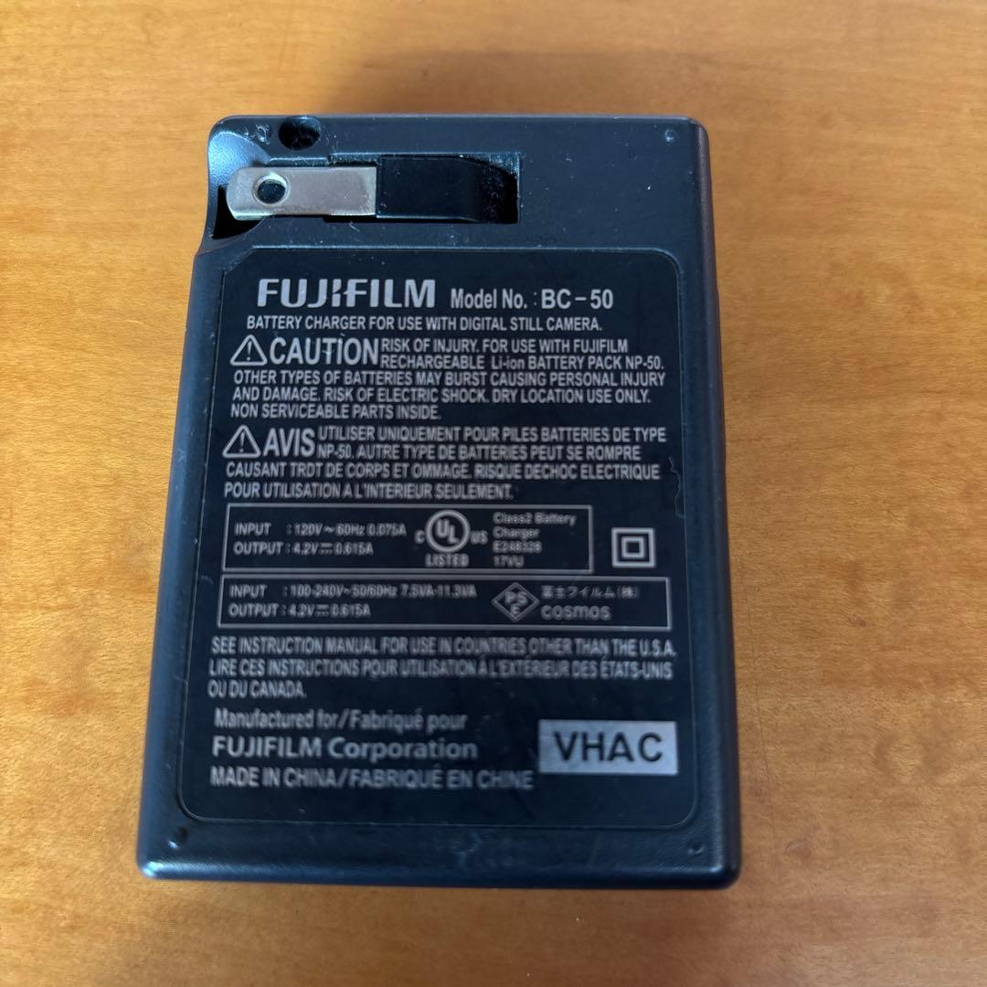 FUJIFILM FinePix F50fd 12メガピクセル デジタルカメラ