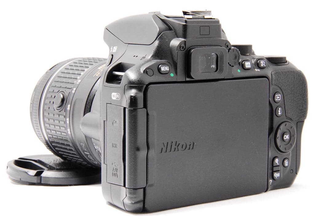 Nikon ニコン D5500 一眼レフ レンズキット Wi-Fi AF-P