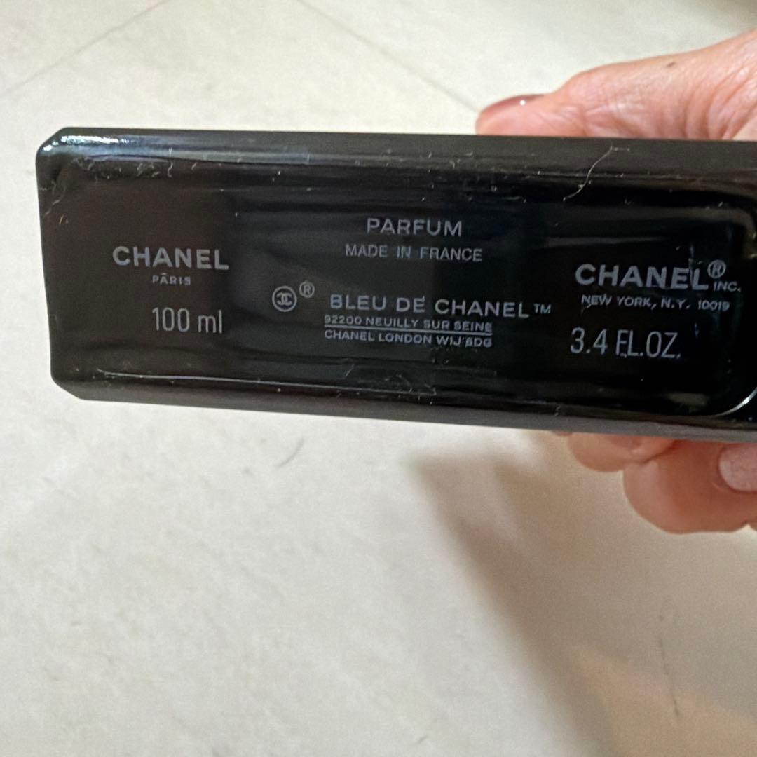BLEU DE CHANEL PARFUM ブラック　一回のみ使用