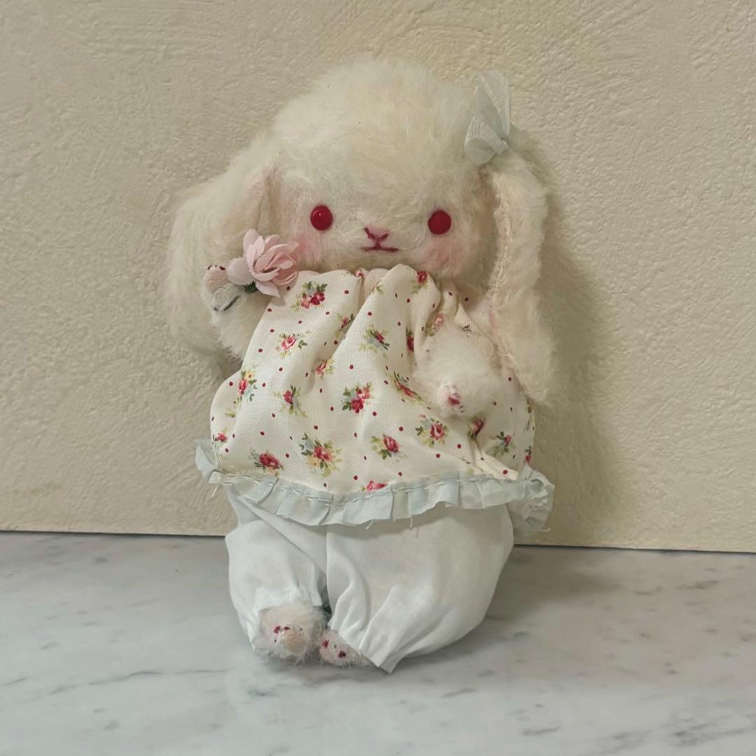 テディベア　作家　オカザキハルミ　オノマトポペ　ぬいぐるみ　うさぎ