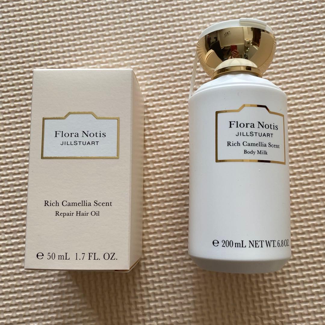 JILLSTUART フローラノーティス　ギフトセット　ボディミルク　ヘアオイル