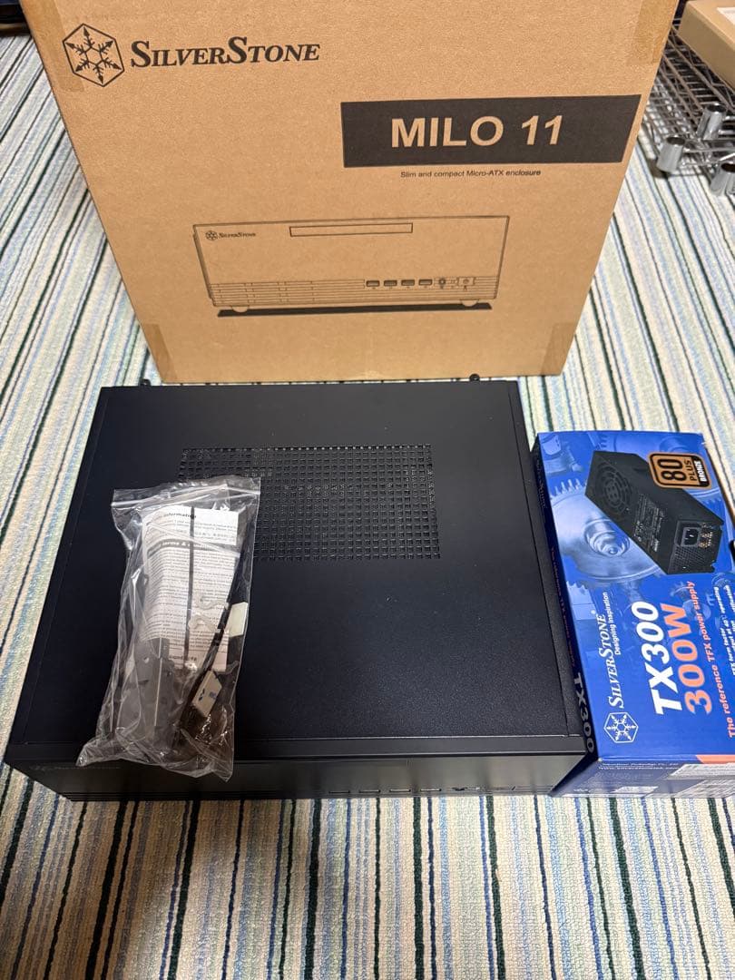 Silver Stone ML11B PCケースSST-ML11B ＋300W