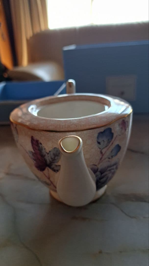 陶器製 茶碗 鳥と葉の絵柄