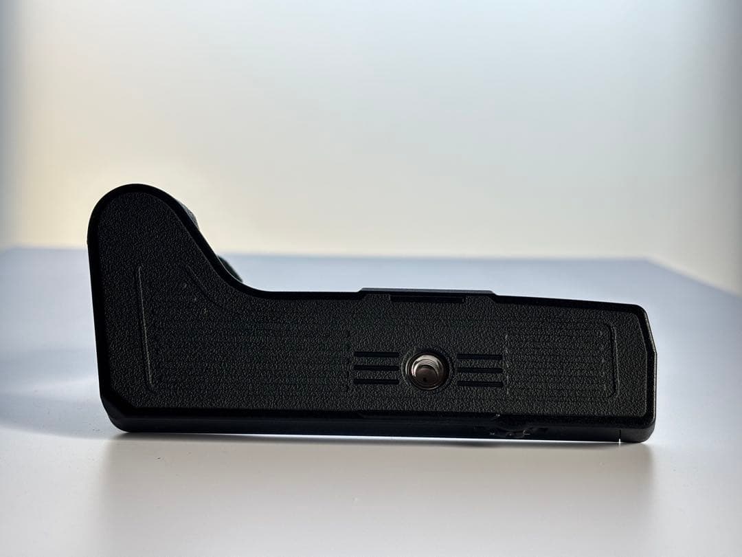 【美品】OM SYSTEM OM-5 ミラーレス一眼カメラ＋グリップ
