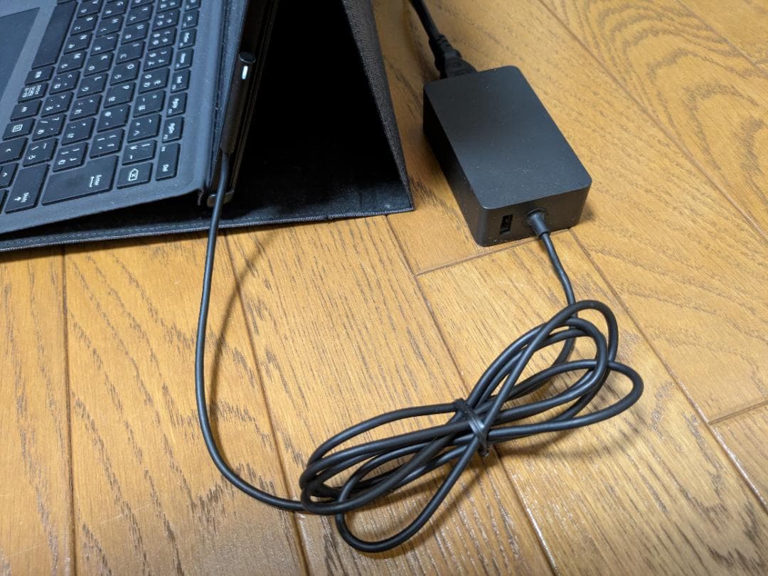 SurfacePro7 i5 8GB 256GB セット(Office無し)