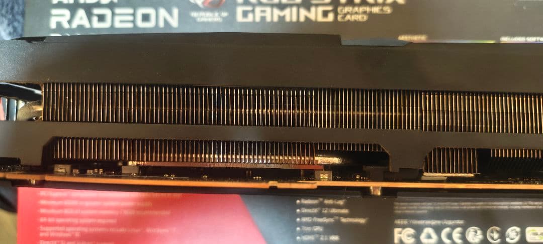 グラフィックボード・グラボ・ビデオカード ASUS ROG STRIX RADEON RX6700XT 12GB