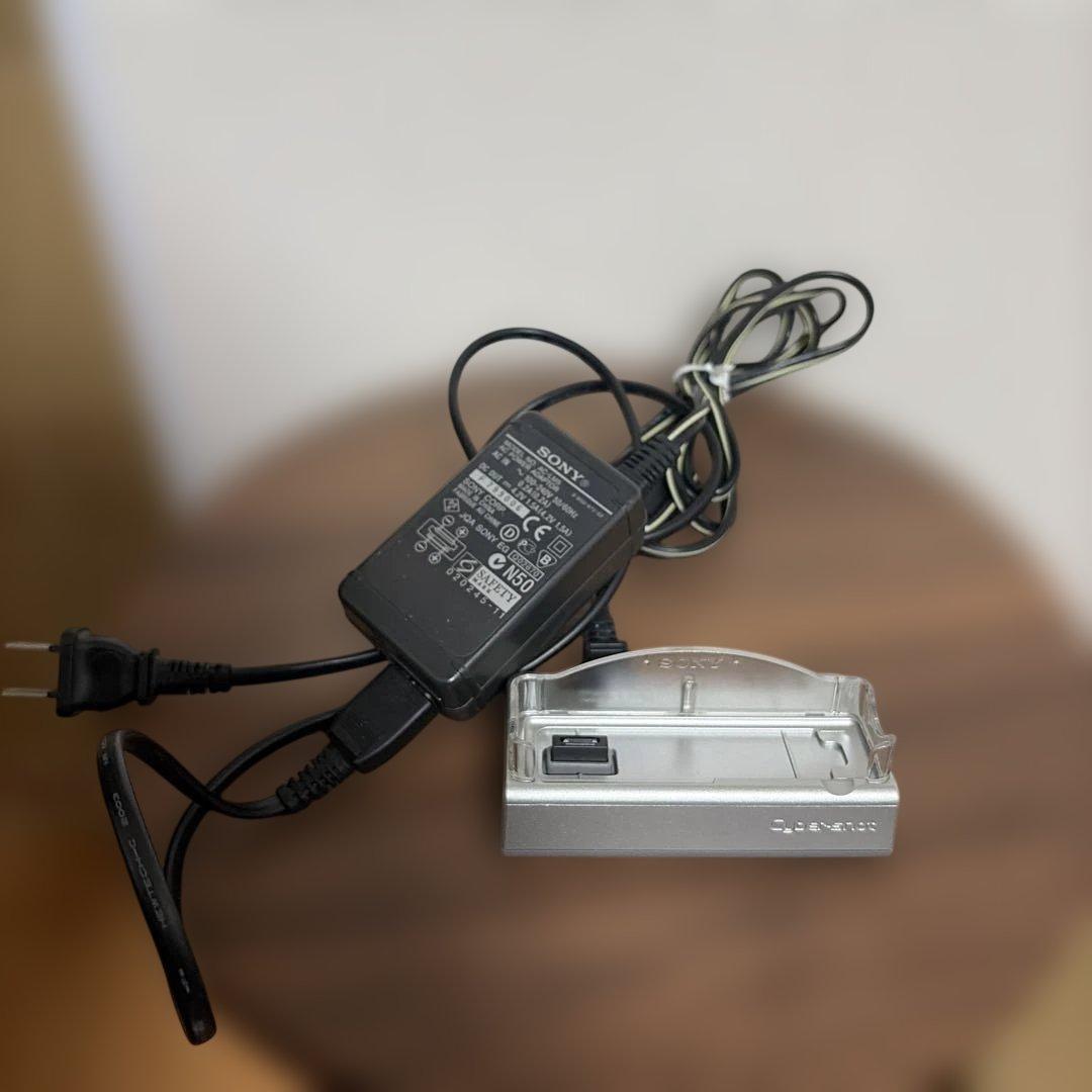 【オールドコンデジ】 SONY Cyber-shot DSC-F77A