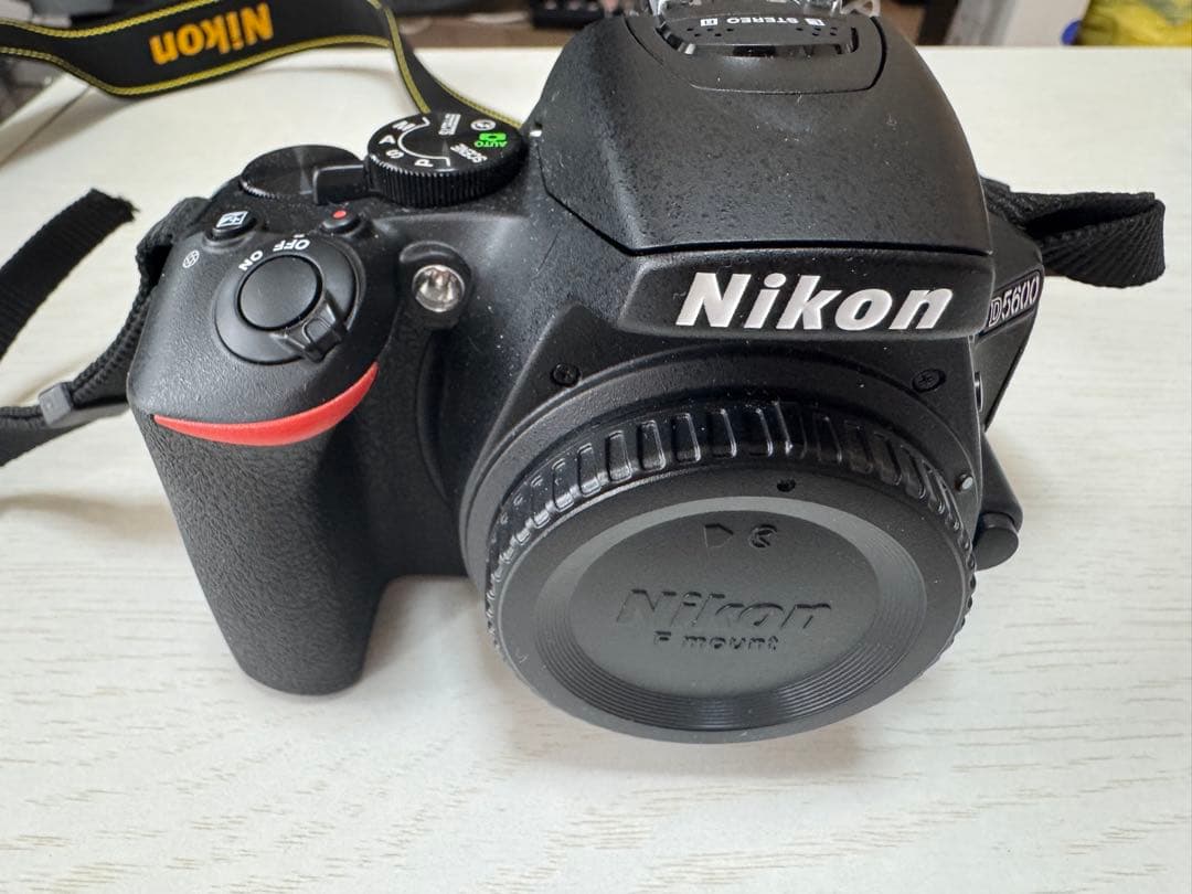 【ショット数990枚】Nikon ニコン D5600 ダブルズームキット