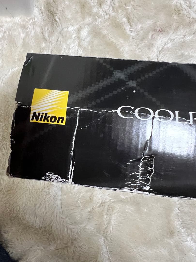 【週末セール】Nikon COOLPIX S8200 本体と付属品