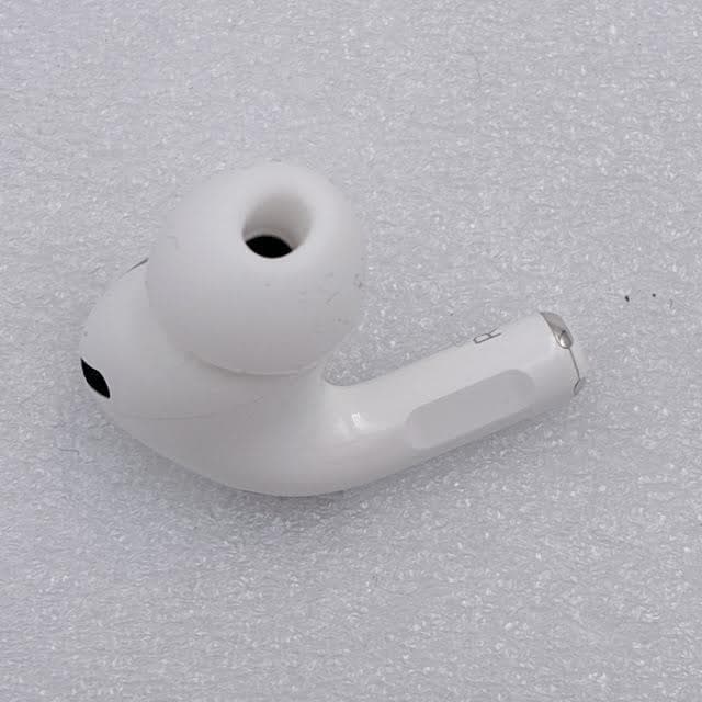 【極美品】Apple AirPods Pro 第2世代 右耳のみ A3047